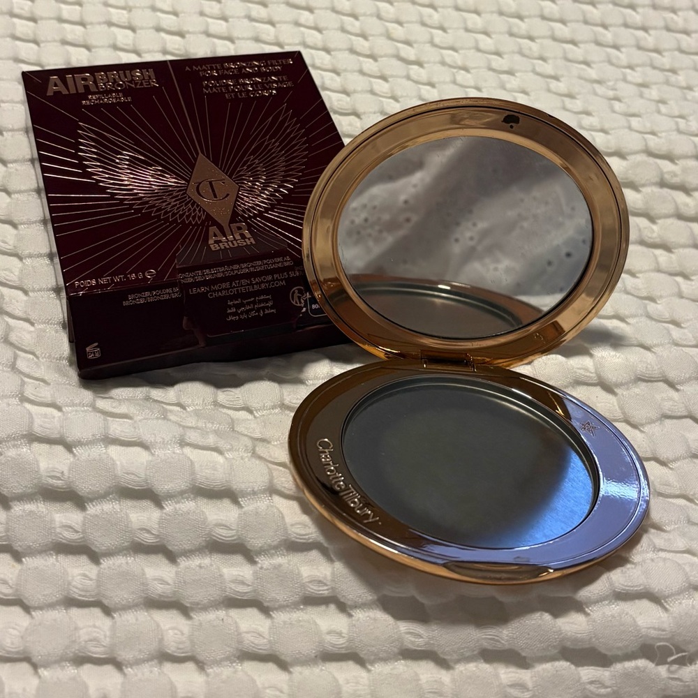 Charlotte Tilbury Compact for Airbrush Bronzer Refills